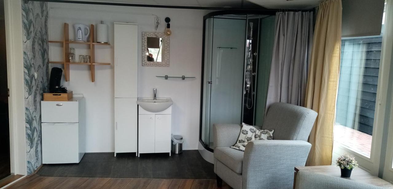 B&B Aan Het Water Earnewâld Dış mekan fotoğraf