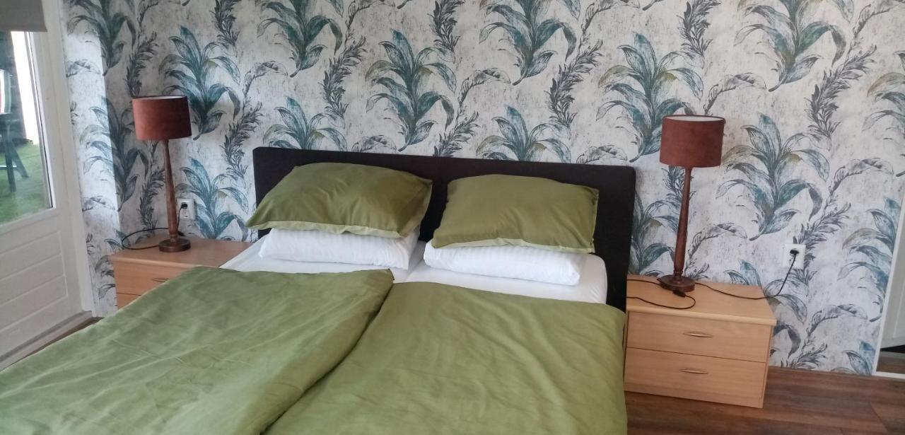 B&B Aan Het Water Earnewâld Dış mekan fotoğraf