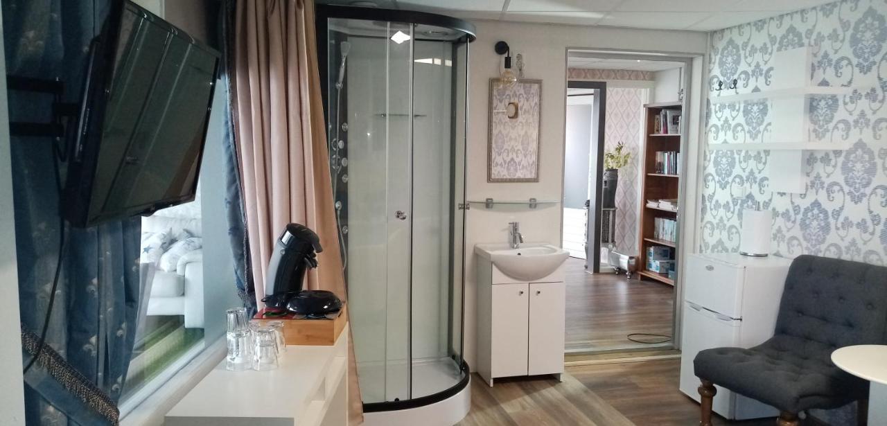 B&B Aan Het Water Earnewâld Dış mekan fotoğraf